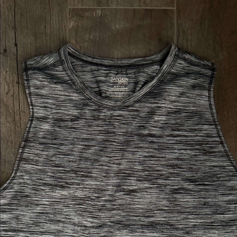 Danskin Heathered Black Sleeveless Top